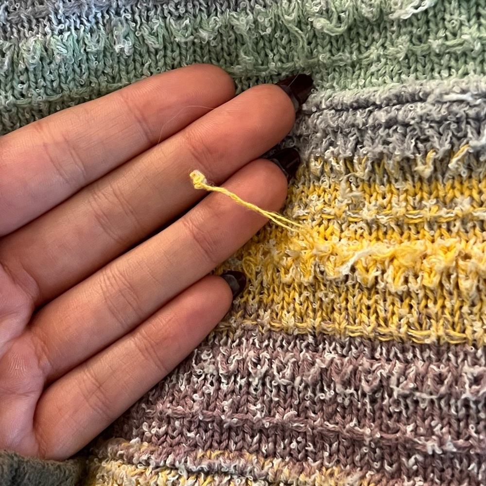 Universal Thread Sweater - Picture 4 of 4